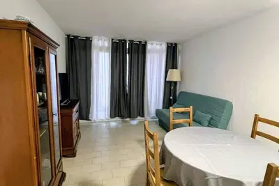 Image de As26823- P2 Centre ville - Vue latérale mer