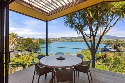 Image de On Point House • Luxury Design • Water Views