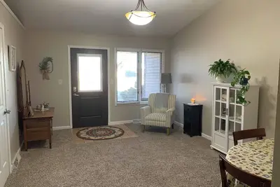 Image de Charming 2-bedroom house in Chatham-close to everything