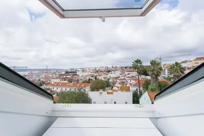Image de Bairro Alto perfect daylight Duplex! ! Great Wi-Fi!