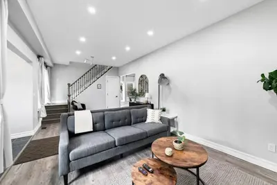 Image de 4Bed Family Home + Parking Near Downtown & Border