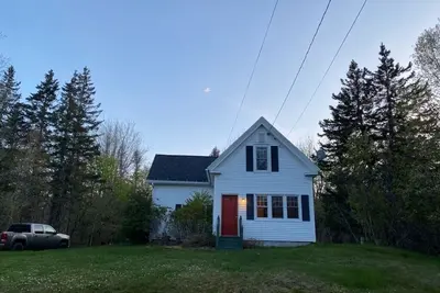 Image de Quiet charming rural Acadia house 15 min to Ellsworth, 30 min to Bar Harbor Mdi