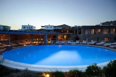 R 3174 Starfish Villa