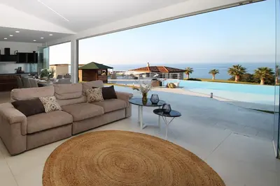 Image de Villa Cyn-pool, billiards, piano and miniature golf