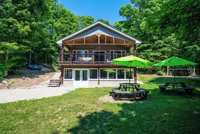 Image de Sugarbush Chalet - 7-bed w/ Starlink, v-ball  near beach