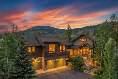 Image de Whispering Pines🌲Luxury Keystone Retreat 🏔️ Hot Tub 🛁 Game Room ⛷️ 1 Mile to Lifts