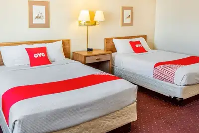 Image de Romantic Getaway Near Airport and Downtown! Free Parking!