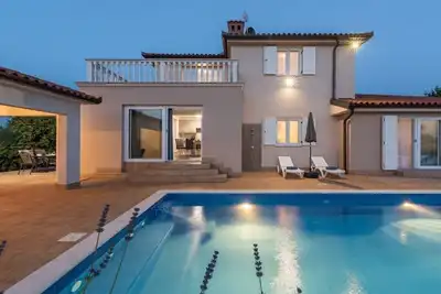 Image de Villa Buroli with Sauna, JAcuzzi and private pool