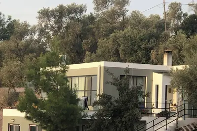 Image de Silence and Peace in a Small Corner of the World