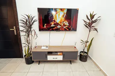 Image de Gabon Happiness House Tivoli Glass