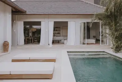 Image de Casa Nuah — Designer 3br Villa with pool — Tropical Stay Near Canggu.