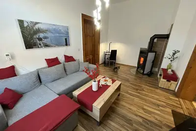 Image de Appartement 'Haus Silky' avec piscine privée, jardin et borne de recharge