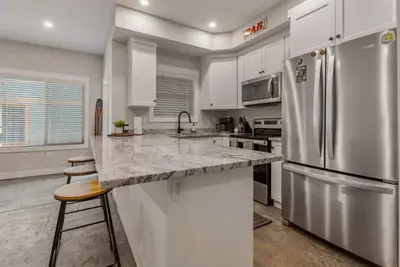 Image de Apex Slopeside Escape ~ Ski in/out with Hot tub