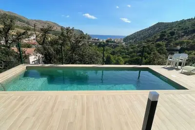 Maison avec piscine privée à Colera
