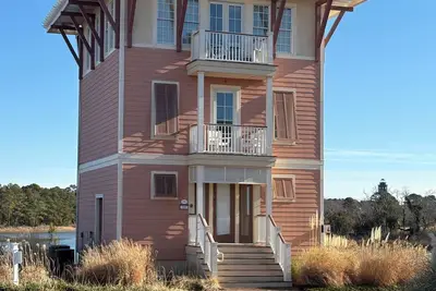 Image de The Palm: Three story two-bedroom villa