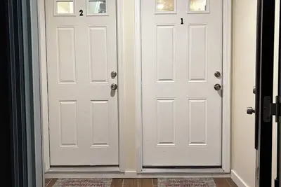 Image de 2-bedroom house in peaceful Hackensack with air conditioning