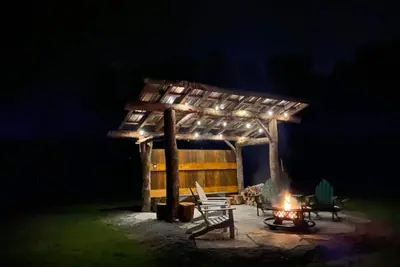 Image de Apple Orchard & Forest Retreat with Woodland Pond