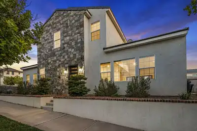 Image de Eagles Landing | Private Pool | 25 Guests!