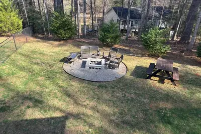 Image de Cozy apartment hideaway near tons of hikes/waterfalls! 1br, in Hiawassee, Ga.