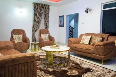 Image de Nafik Suites a secured, solar-powered, self-catering luxury home in Dura, Jos.