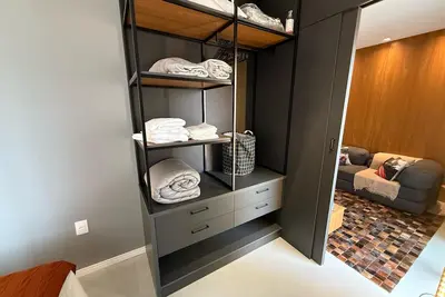 Image de Apartment in the For Seasons Building - Vacation Rental - For Seasons Short-Term Rental