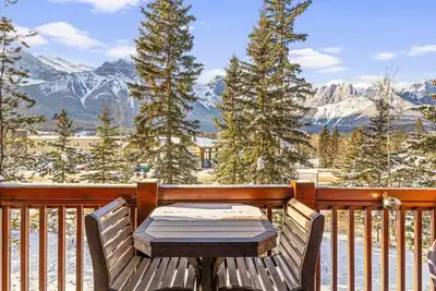 Image de Serene 1br Rockies Retreat w/ Bbq, Gym & Hot Tub