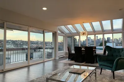 Image de 3 Bedroom with Fantastic Lake Union and Seattle Skyline view. 10 min to downtown