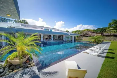 Luxury villa with Private beach access
