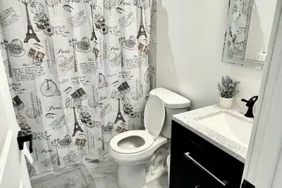 Image de 3-bedroom building in perfect Phoenix with cool Ac