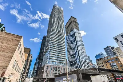 Image de Bright Downtown Retreat near Eaton Centre & Subway