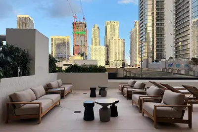 Image de Downtown Miami Executive: Pool, Gym, Office & Parking