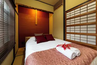 Image de Private Stay - Modernized Traditional Townhouse in the Heart of the City with