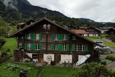 Image de Chalet avec vue sur le lac, Därligen