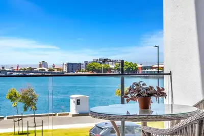 Image de Harbourside Haven | Panoramic Views, Wi-Fi, Luxury