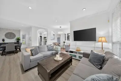 Image de Luxury Delta House with all King Beds | 5 Bedrooms