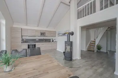 Image de Schipperhus 76 - Holiday home with beautiful terrace - Dag-881 - House with fireplace,