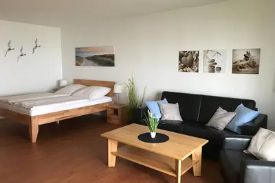 Image de 1-room apartment with balcony lake side