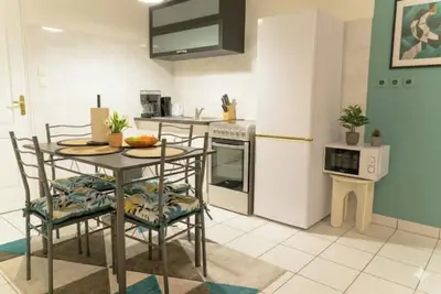 Duplex cosy wifi/parking gratuit / proche centre