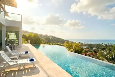 WhiteVilla Samui: 5br Sea-View Villa w/ Pool