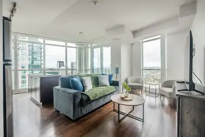 Image de RivetStays | The Neptune Elite Suite – 2 Bedroom Condo