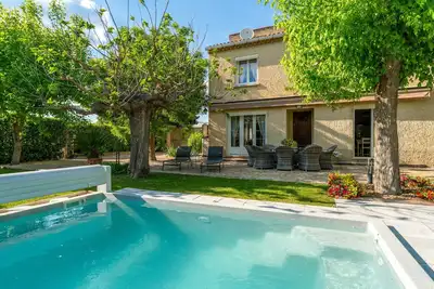 Image de Mas La Péquélette avec piscine privée, Wi-Fi et climatisation