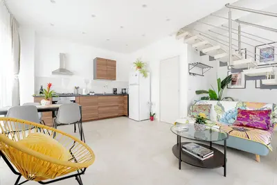 Image de Eos Sea View Apartment & Private Parking - Austro