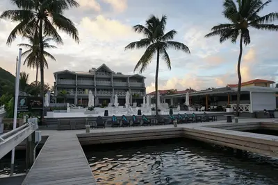 Image de Modern, newly renovated Villa of Seaglass at Baia Mare Villas