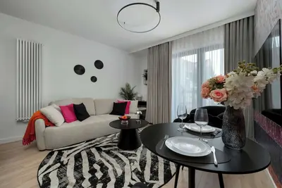 Image de Janickiego 2 Wrocław | Air Conditioned Apartment in Center with Parking and Bathtub