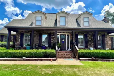 Image de Masters Tournament Rental at a Relaxing Retreat