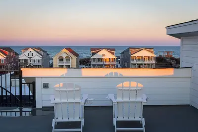 Image de Luxury Condo with Sauna, Theater, Elevator, GameRm!