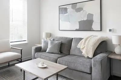 Image de Landing | Modern 2bd, Clubhouse, Gym