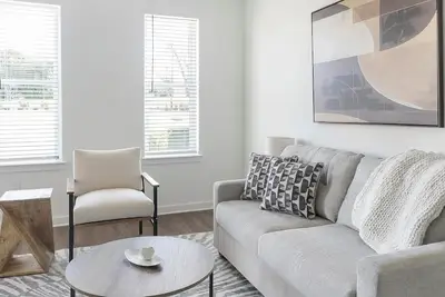 Image de Landing | Stunning 2bd, Gym, Clubhouse