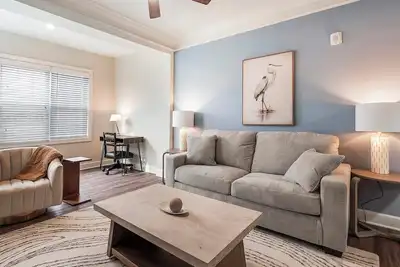 Image de Landing | Chic 2bd, Gym, Clubhouse