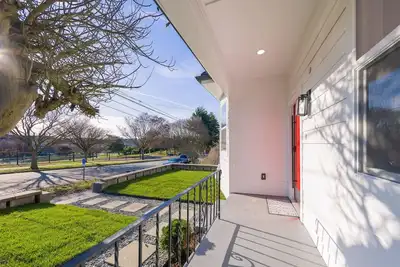 Image de Modern Comfort in Seattle, 10 mins to downtown